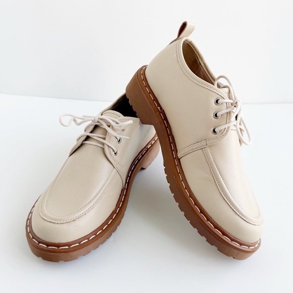 Quinta Valentina Leather Lace Up Boots in Cream - Picture 8 of 8